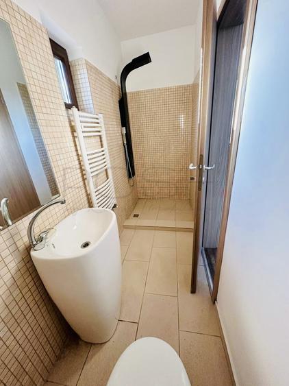 Vilă lângă Lacul Băneasa, 250 mp utili, garaj, promenada lac