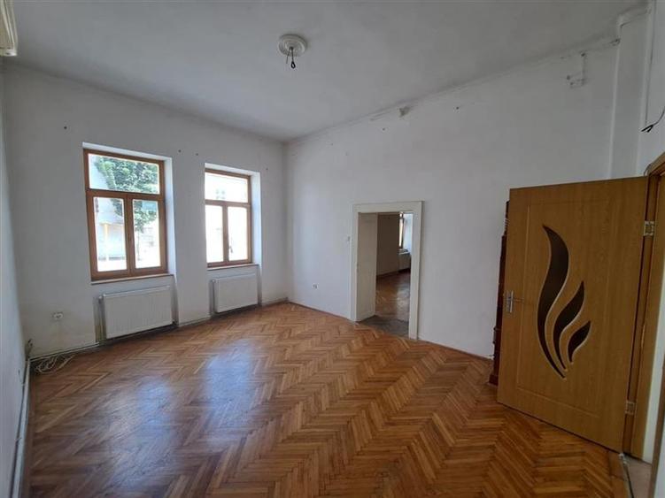 Spatiu comercial, 130 mp utili, situat in zona Centrala!