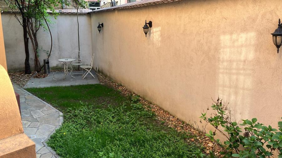 CASA DE INCHIRIAT CISMIGIU / UNIVERSITATE / CURTE PROPRIE