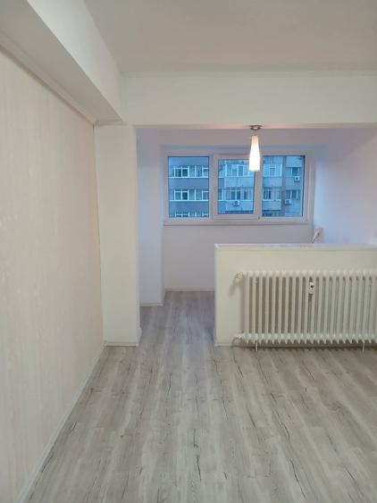 Apartament 3 camere de vanzare Pacii