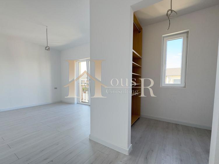 Duplex cu dormitor la parter. Bucatarie inchisa. Strada asfaltata !