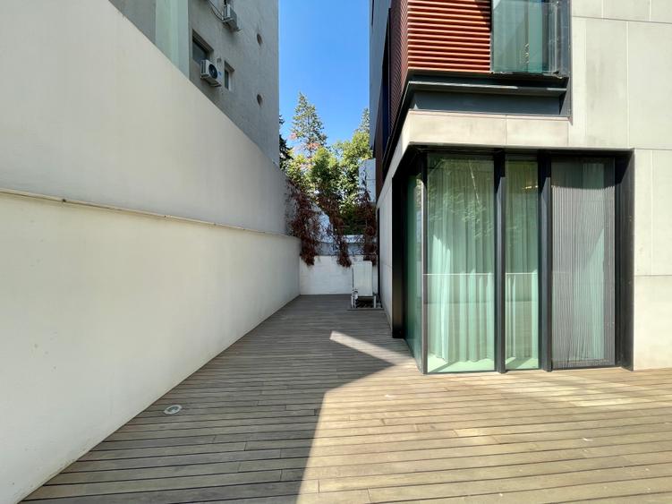 Închiriere DUPLEX premium 127 mp + 121 mp curte | 2 parcări | Primăverii