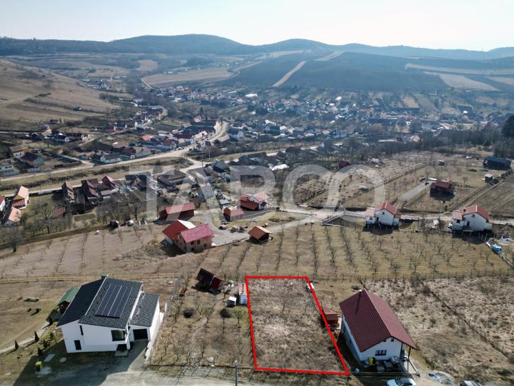 Teren intravilan 662 mp cu priveliste catre Hamba Sura Mare