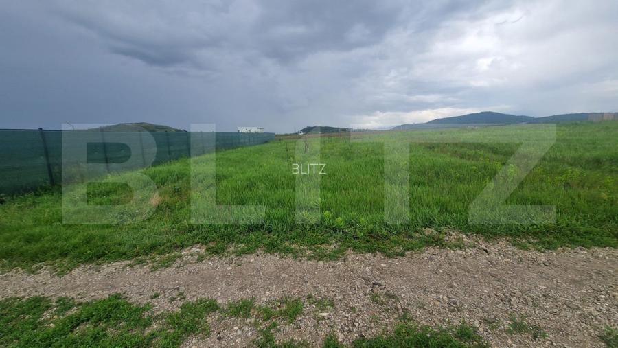 Teren pentru casa intravilan , 800 mp deschidere la drum Bod - 2