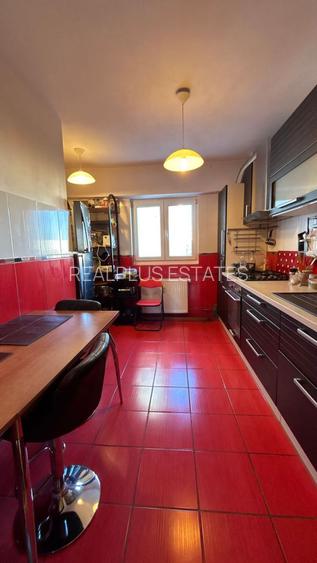 Apartament 3 camere mobilat