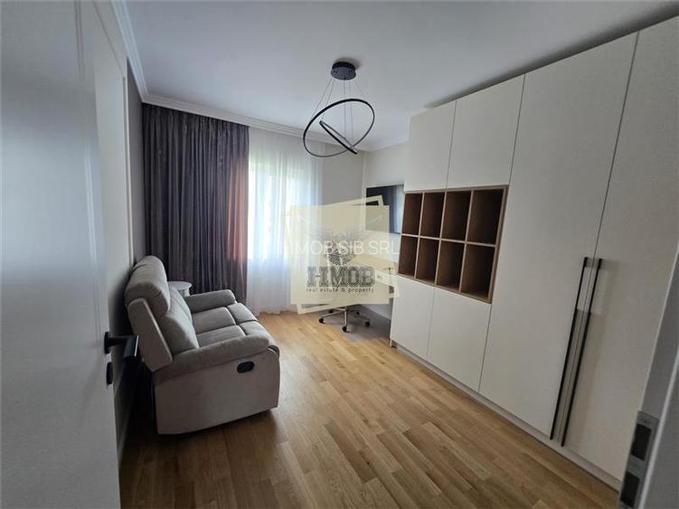 Casa Premium cu 4 camere 2 bai si curte 250 mp in Selimbar - 3