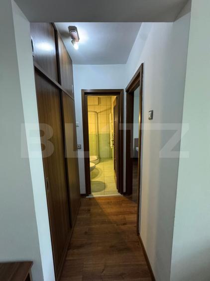 Apartament 2 camere, 46 mp, semidecomandat, zona Ultracentral