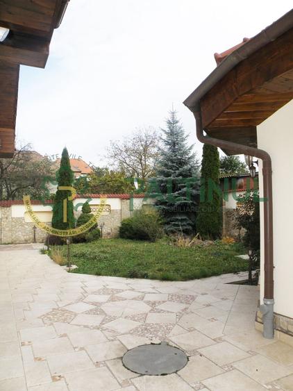 Vilă ultramoderna în zona Centrala