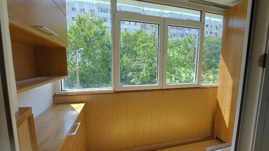 2 cam decom metrou Dristor, et.2/10, de închiriat 500 Eur mobilat, proprietar - 4