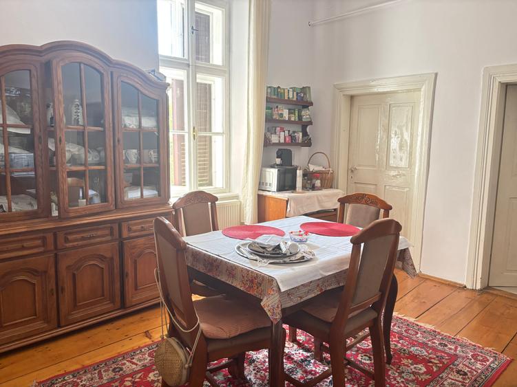 Vand casa in sag cu  gradina mare 277000 euro