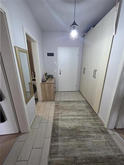 Apartament 2 camere, zona Avantgarden