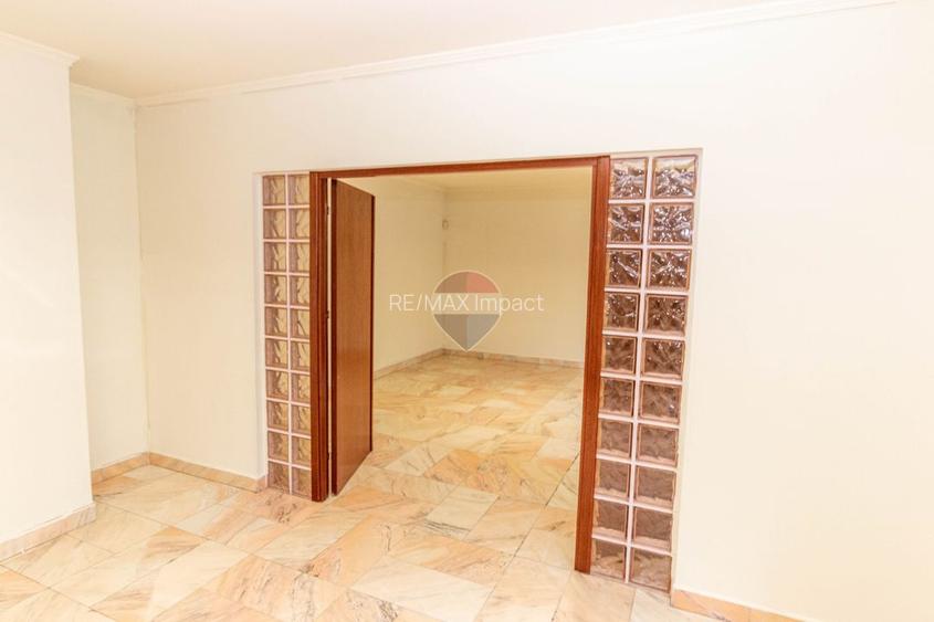 Casa / Vila cu 7 camere de inchiriat în zona Victoriei - 16