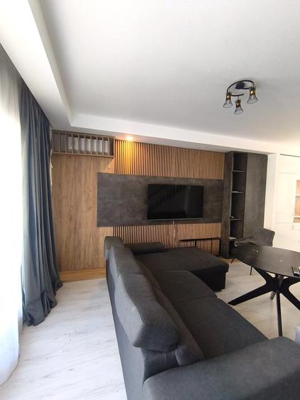 Cosmopolis-Vila Exclusivista-2 locuri de parcare-disponibila 10.10-1200 EUR