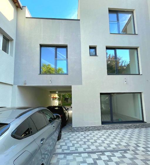 Vand Vila de LUX constructie noua 2026