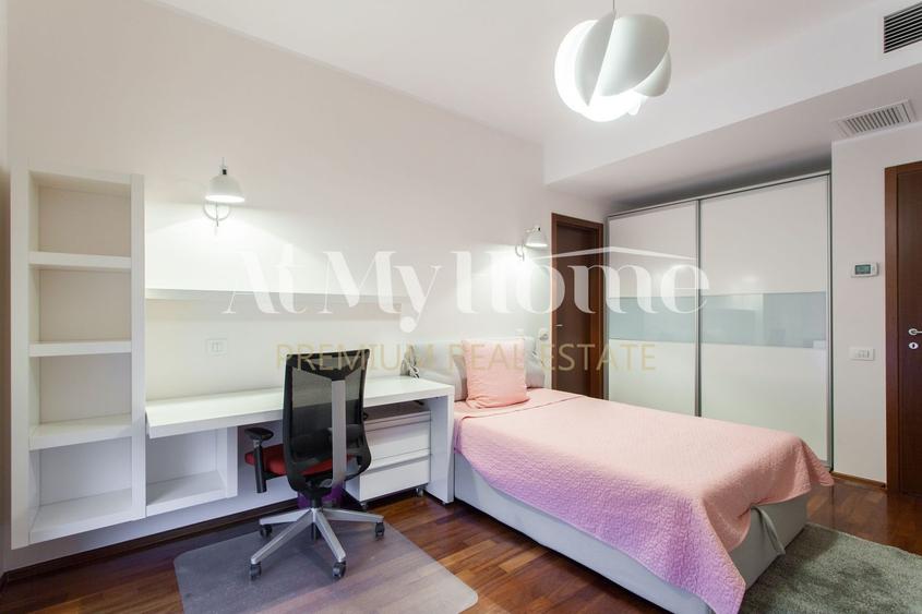 Apartament superb si spatios cu 3 camere, mobilat Bo Concept, 2 parcari, boxa
