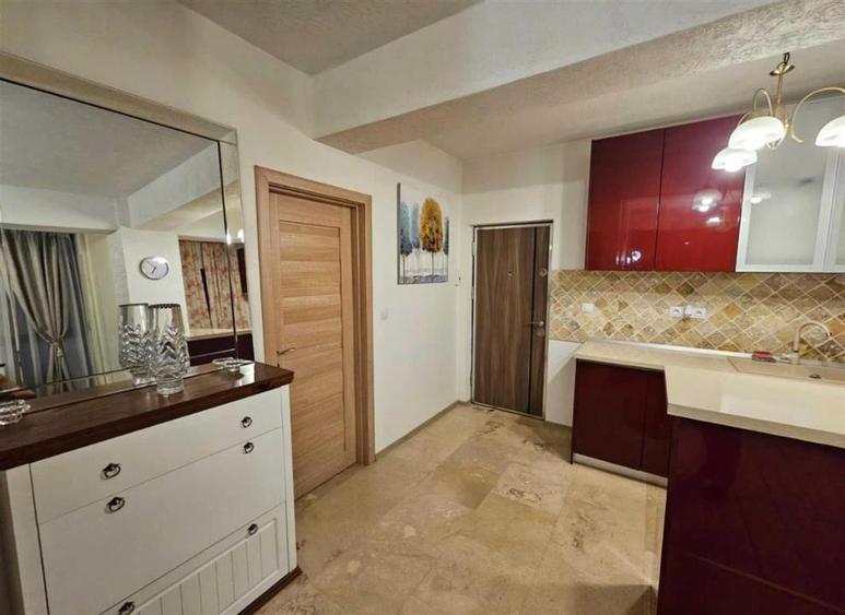 Apartament 2 camere cu balcon zona Doamna Stanca
