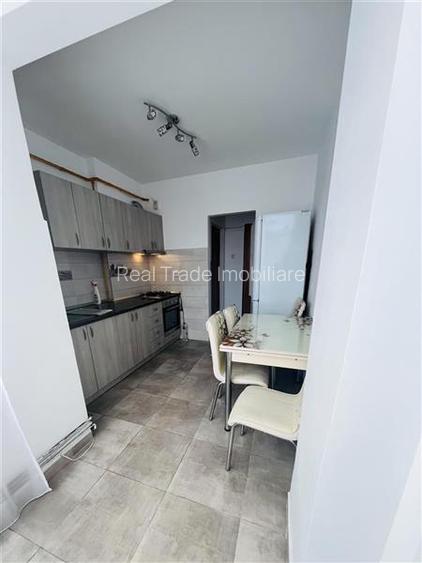 Apartament 2 camere renovat, etajul 1, parcare, Tractorul - 7