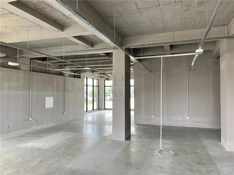 Spațiu comercial de închiriat – Giroc | 210 mp