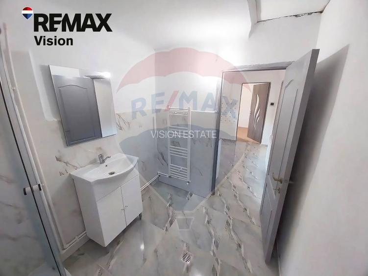 Casă si teren de vânzare | Craiova | Strada Rachitei zona Brestei - 11