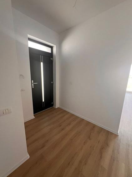 Comision 0%. Duplex spatios 120 mp. Panouri solare.  380 mp teren.  La cheie.