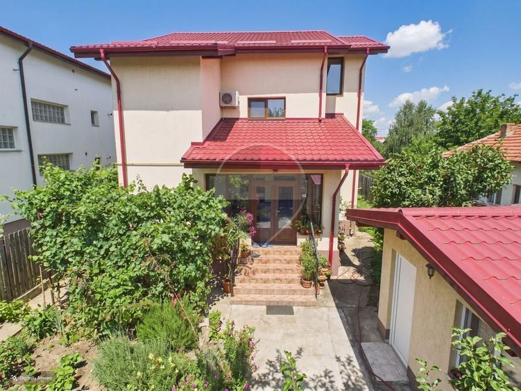 Casa / Vilă cu Subsol, P+1+M, Otopeni, 300 mp Utili, teren 600 mp