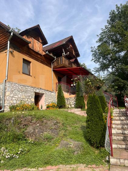 Casa de vanzare, 252 mp, 1800 teren, zona Ocolis