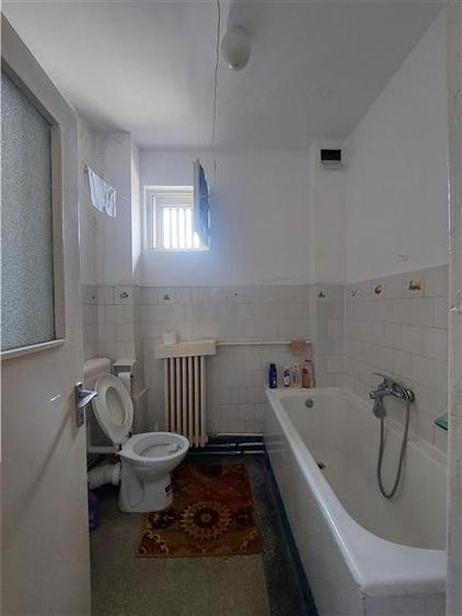 Apartament central cu garaj