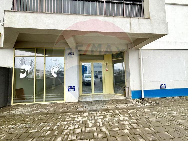 Spatiu comercial de inchiriat- cabinet medical, showroom, birouri