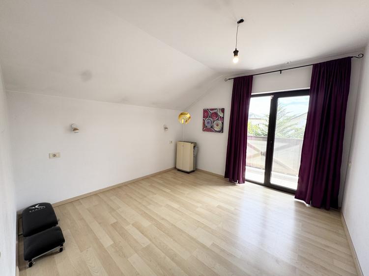 Vila Individuala 5 camere - 402mp Teren - Otopeni Odaile
