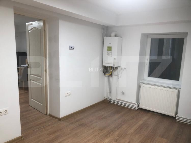 Spatiu de birou , 46 mp  ,  zona centrală - 4