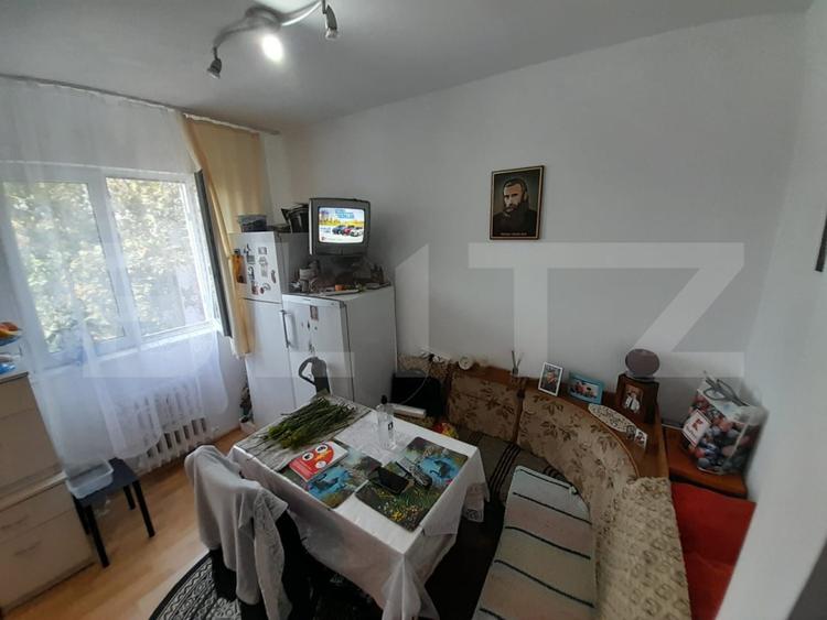 Apartament cu 2 camere, 52 mp, etaj 3, zona Decebal