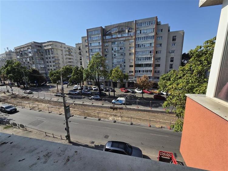 Apartament 3 camere Bdul. Ion Mihalache 126 Domenii etaj 3