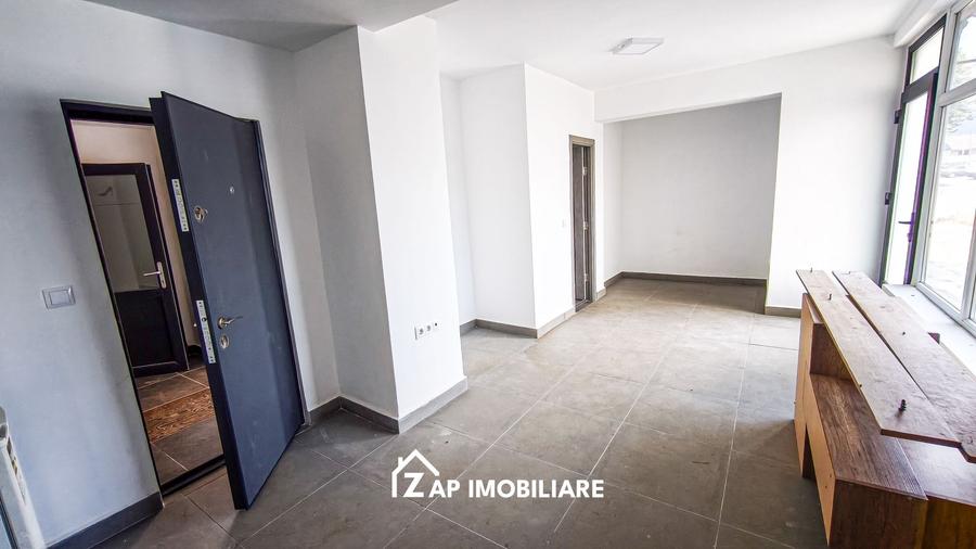 Spatiu Comercial / Birou - Stradal - Suprafete 20 mp - 90 mp