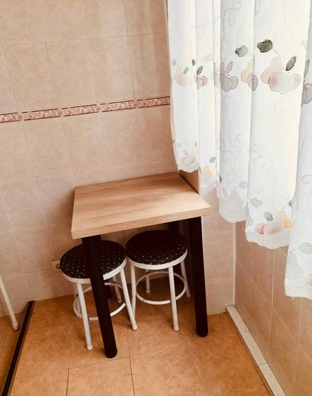 Garsoniera Vitan - Auchan, decomandată, mobilată si utilată modern, libera