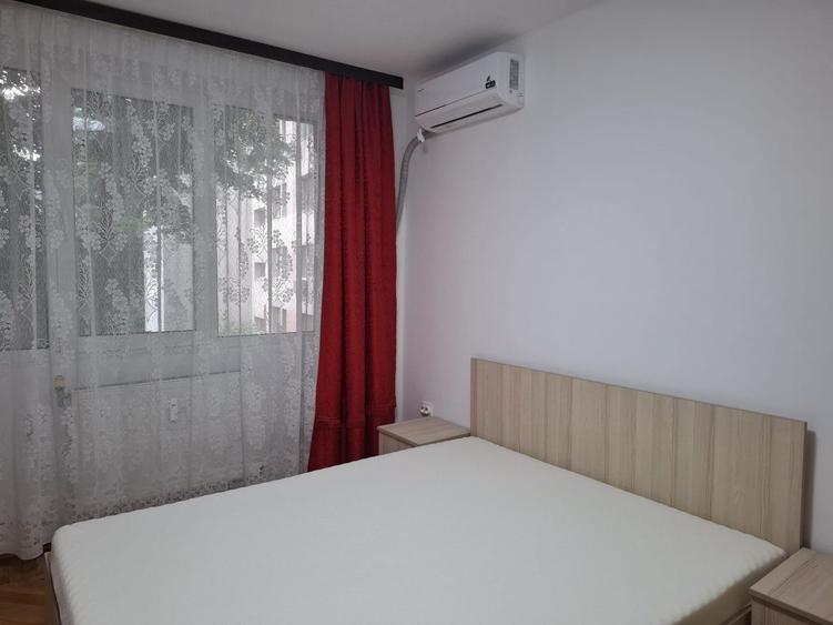 URGENT!, renovat complet, vedere spate, mobilat/utilat modern, liber