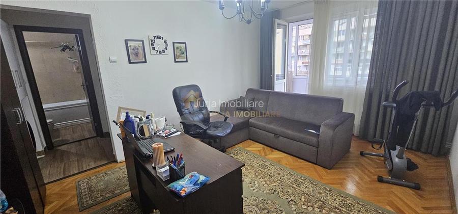APARTAMENT 2 CAMERE 43 MP PLUS BALCON DE 10 MP ZONA MERCUR