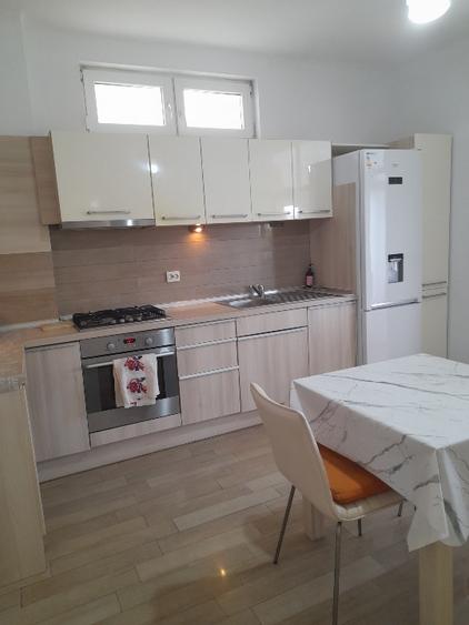 Etaj la vila tip duplex D+P+E/ 4 camere in spatele strandului