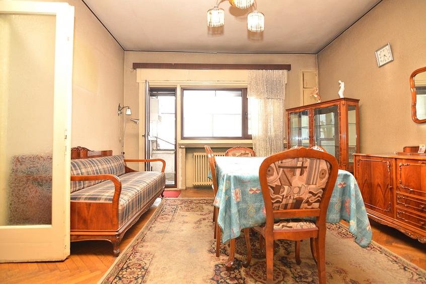 VANZARE APARTAMENT 4 CAMERE CALEA CALARASILOR – SFANTUL STEFAN