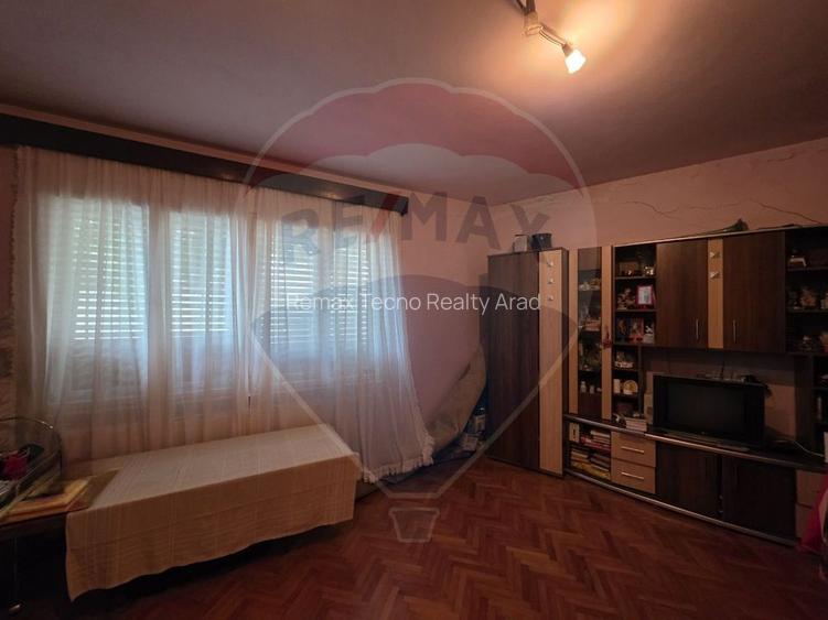 Casă solida 3 dormitoare si teren de 647 mp în zona Aradul Nou - 18