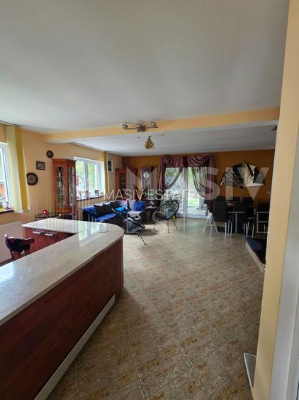 JUMĂTATE DE DUPLEX DE VÂNZARE , 140 MP UTILI-LA 2 MINUTE DE PÂRTIA SORICA  AZUGA - 4