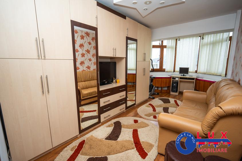 ID 3626 EXCLUSIVITATE – Apartament 3 camere – Strada 1848