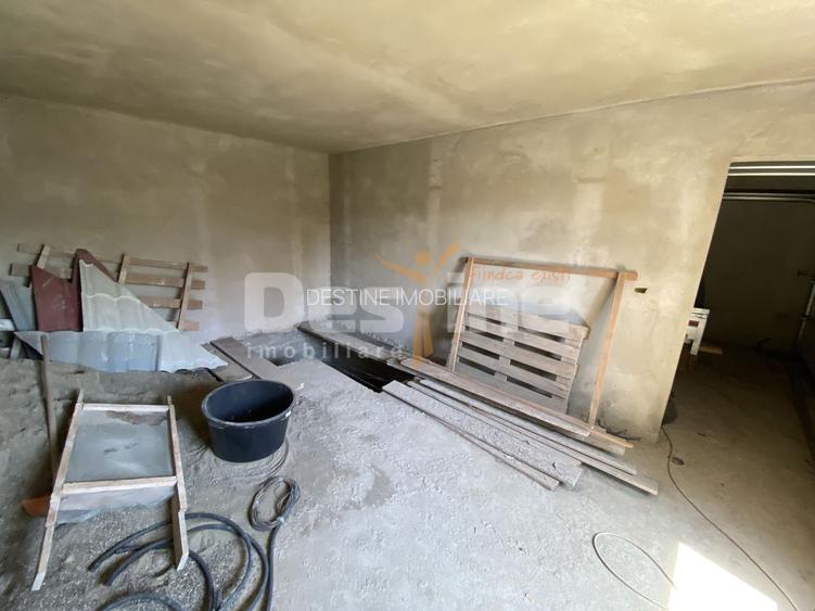 Casa de vanzare 260mp Borlesti 85.000€ - 23