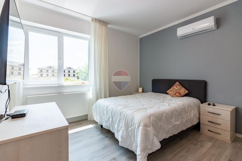 Casă / Vilă de vanzare cu 14 camere, 14 bai, teren 650 mp, 14xparcare