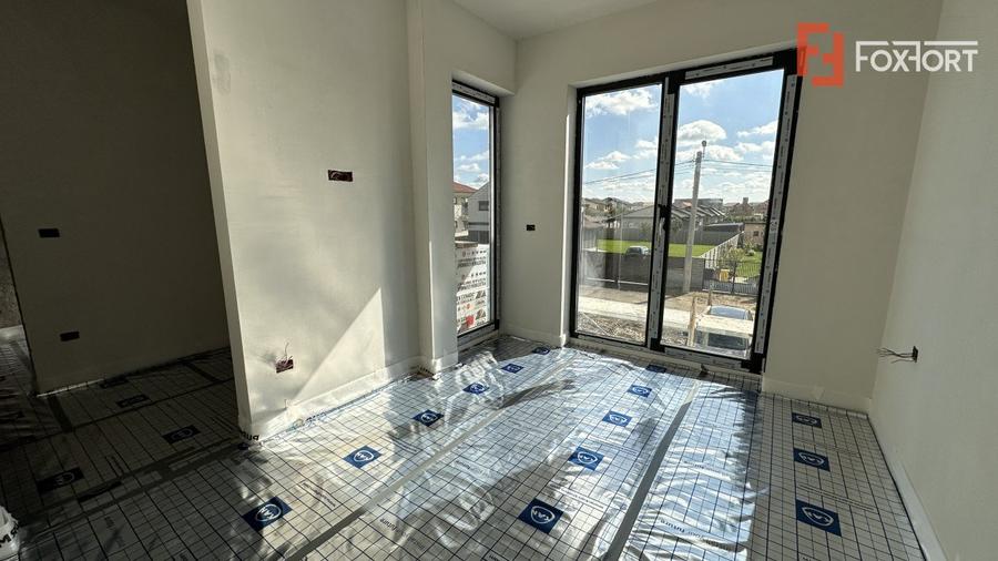 Duplex cu 5 camere, 125 mp utili, zona Mosnita Veche