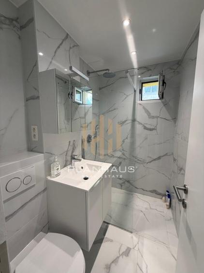Apartament 3 camere decomandat | etaj 1 | central B-dul Bucuresti,optional garaj