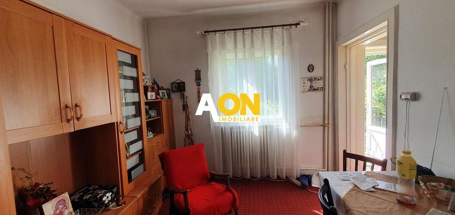 Casa cu 5 camere, 768 mp teren, Cetate