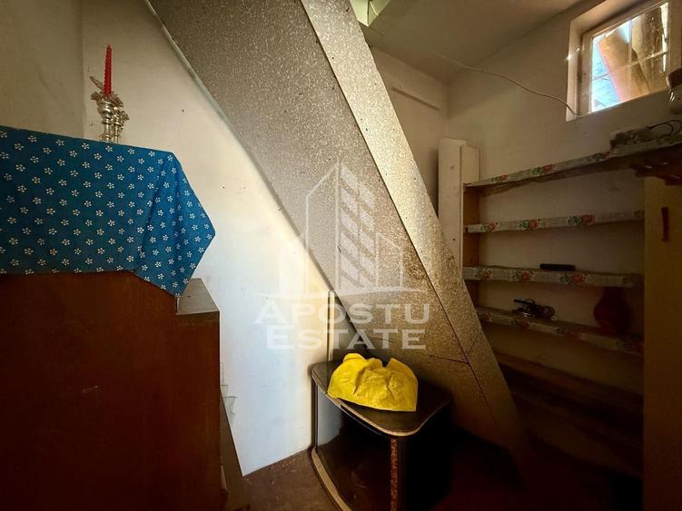 Casa cu garaj de vanzare, teren 739mp, zona Modern Lorena - Timisoara