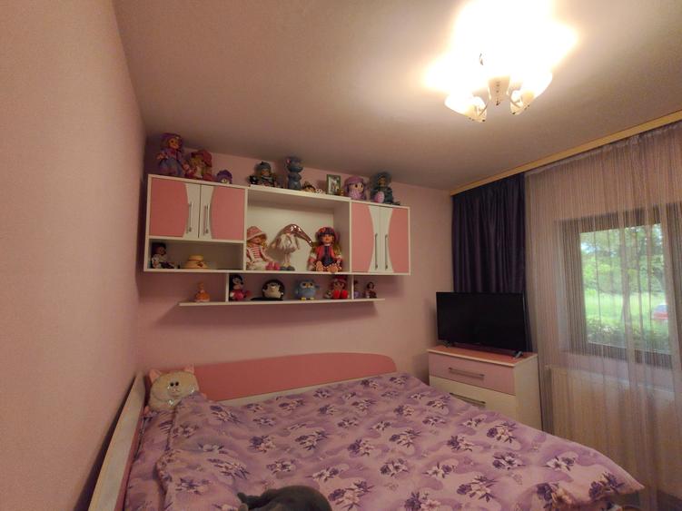 CANTA , apartament cu 4 camere , 68 mp , mobilat si utilat complet ,144000 euro