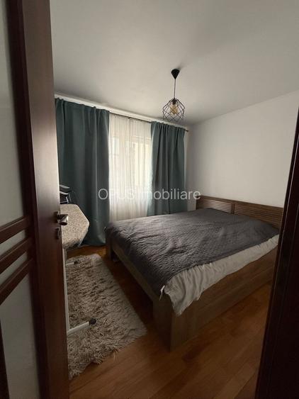 Apartament 3 camere, balcon, parcare și boxă, zona Minerva - 2