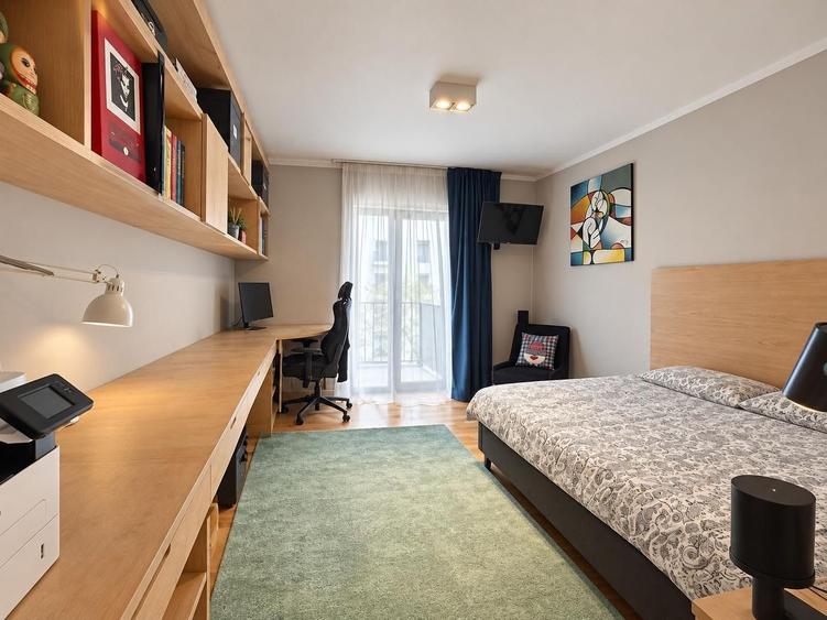 Penthouse duplex cu șemineu, saună și vedere la parcul Carol